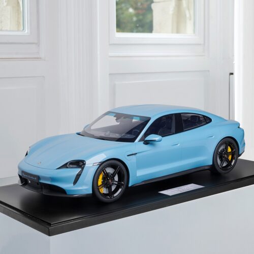 Porsche Taycan Turbo S - 2020 - Frozenblaumetallic 1:8