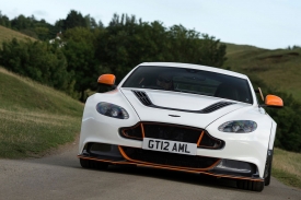 Aston Martin Vantage V12 2015