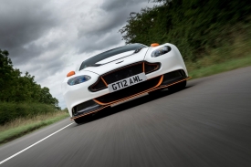 Aston Martin Vantage V12 2015